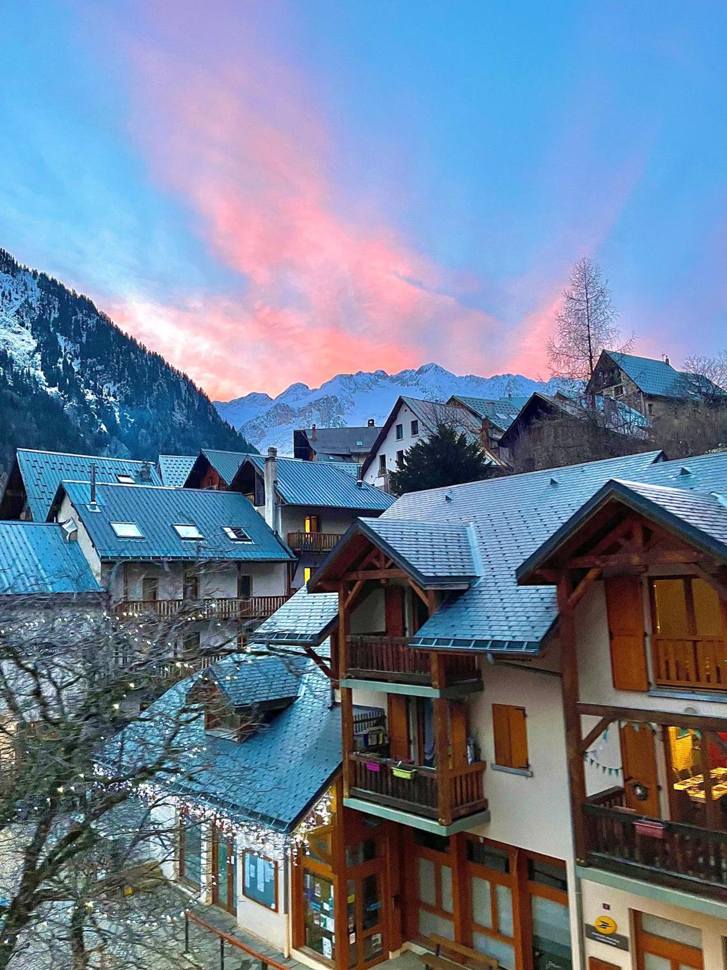La Grange St. Cyprien, Venosc - Les Deux Alpes Villa Exteriör bild